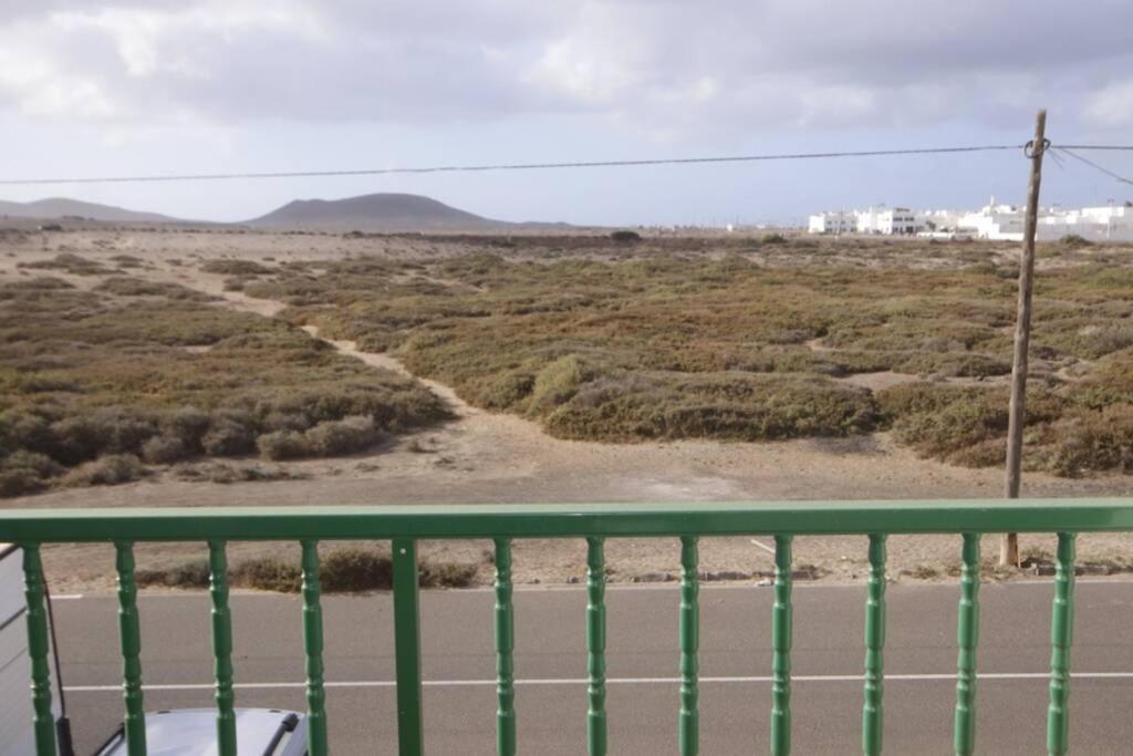 Apartamento La Ubilla Famara Exteriör bild
